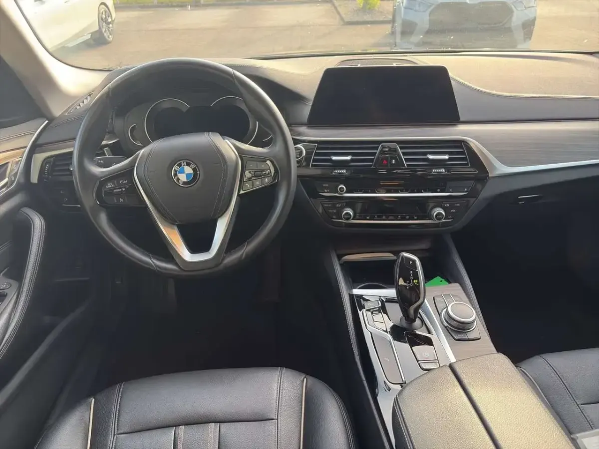 Gebraucht BMW 530 Luxury Line 265 PS (194 kW) 2020 Grau Kombi