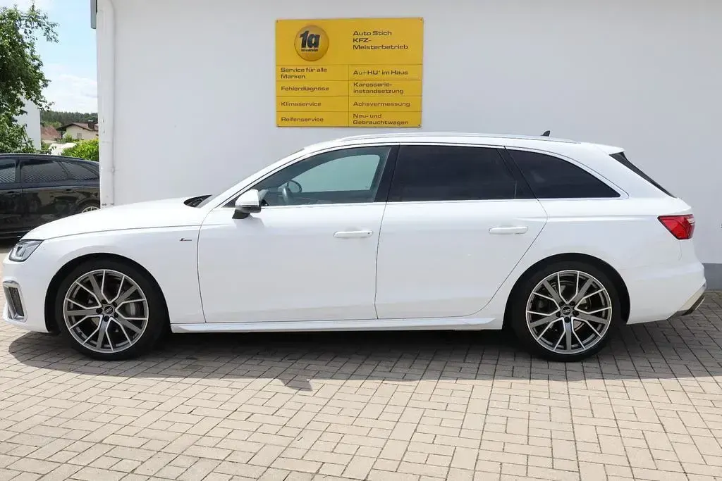 Gebraucht Audi A4 S-Line 204 PS (150 kW) 2023 Weiß Kombi