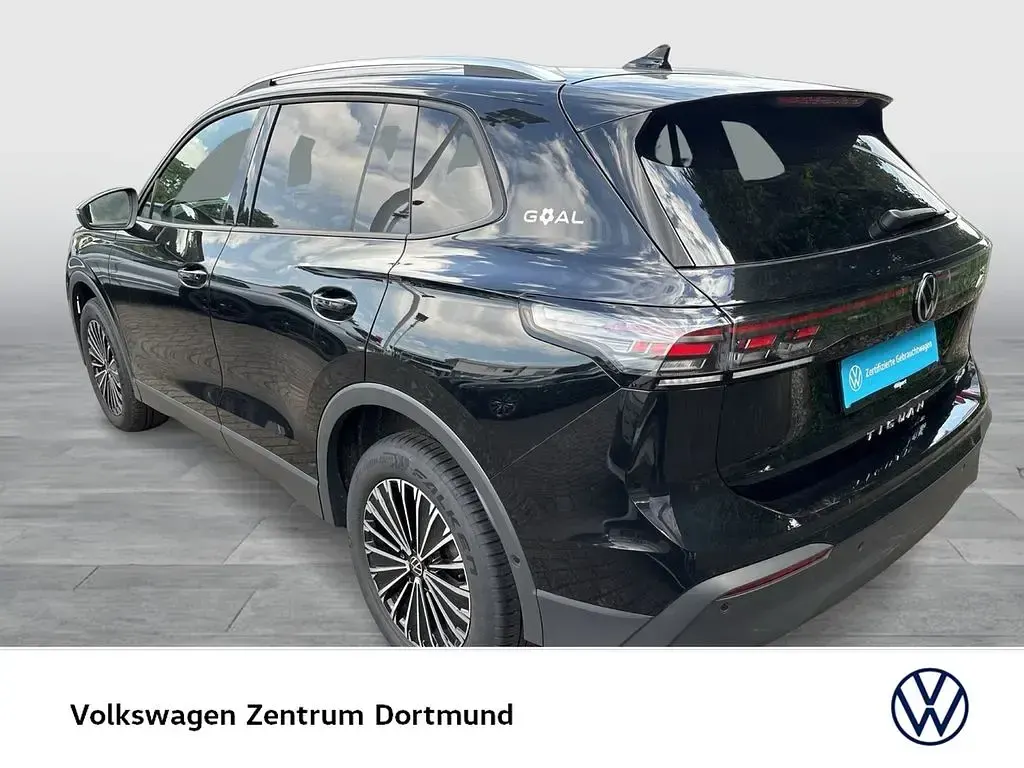 Gebraucht VW Tiguan Goal 193 PS (141 kW) 2025 Grenadillschwarz metallic SUV