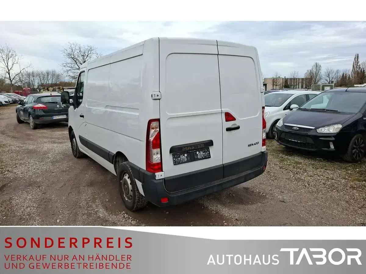 Używany Renault Master 135 KM (99 kW) 2021 Biały Van