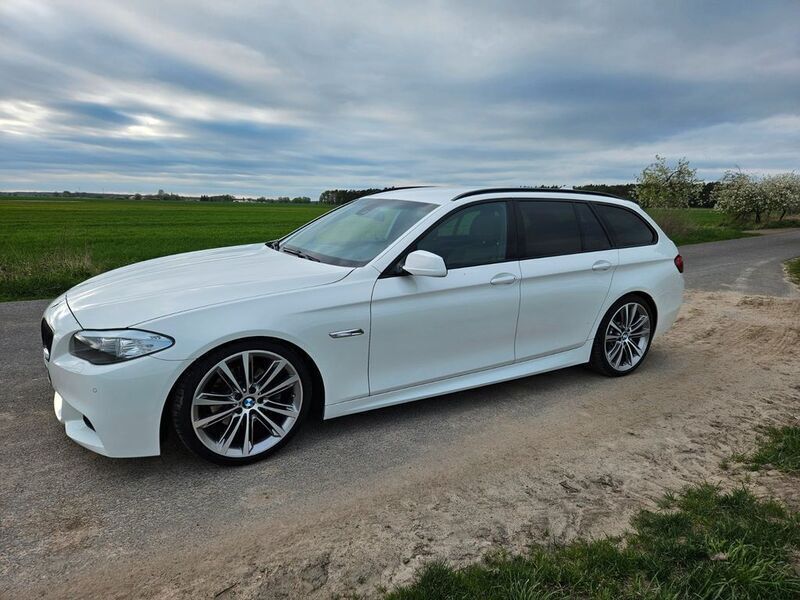 Weiß Gebraucht 2010 BMW 520 M Performance Kombi | 10.500 € - Bild 1/4