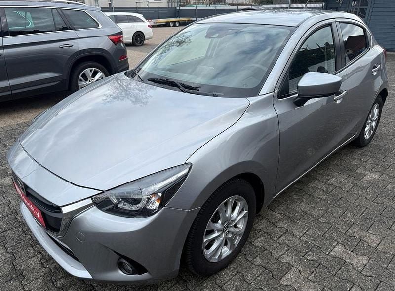 Gebraucht Mazda 2 Exclusive-Line 90 PS (66 kW) 2015 Grau Limousine