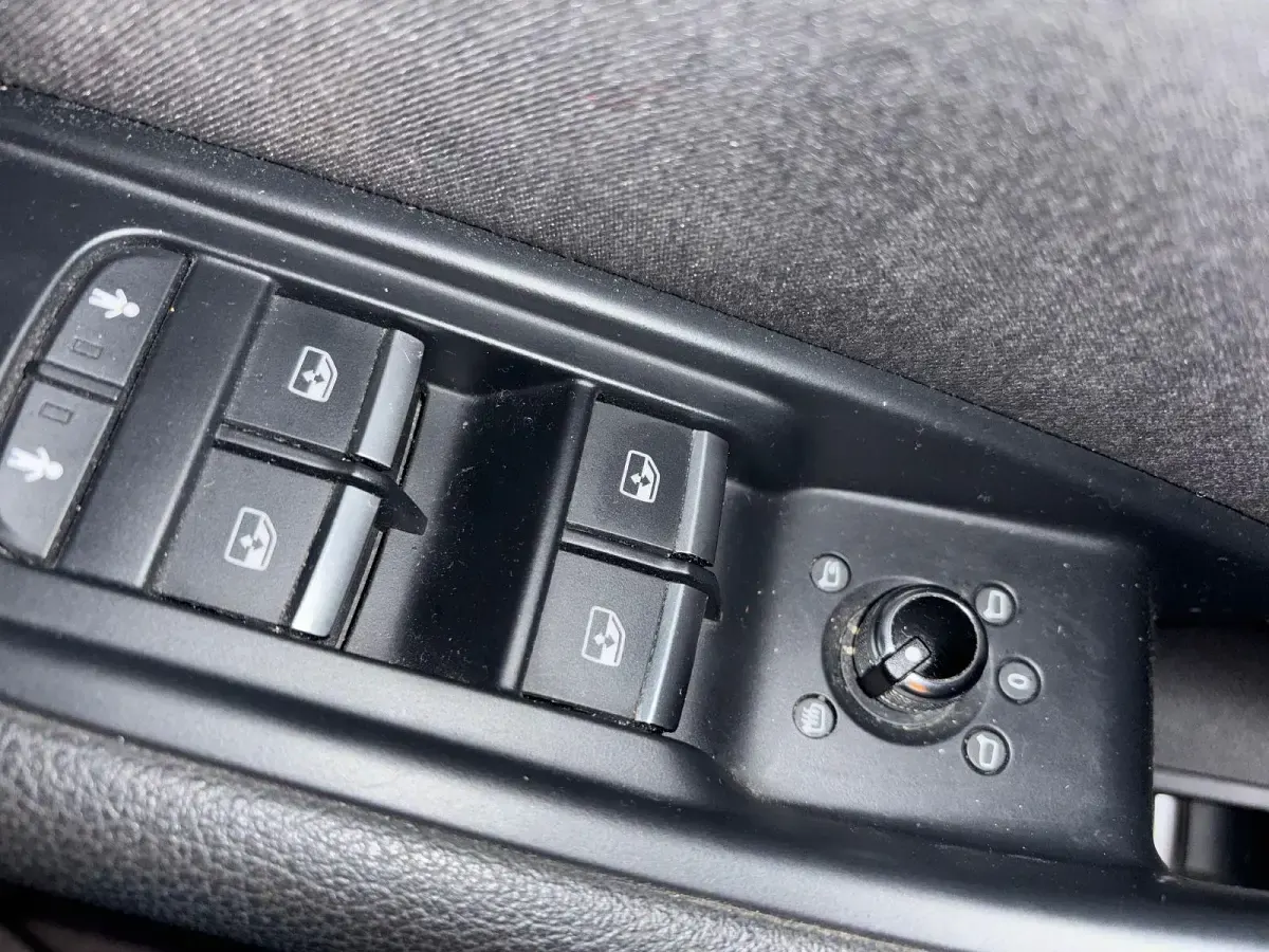 Używany Audi A4 Ambiente 190 KM (139 kW) 2017 Biały Kombi