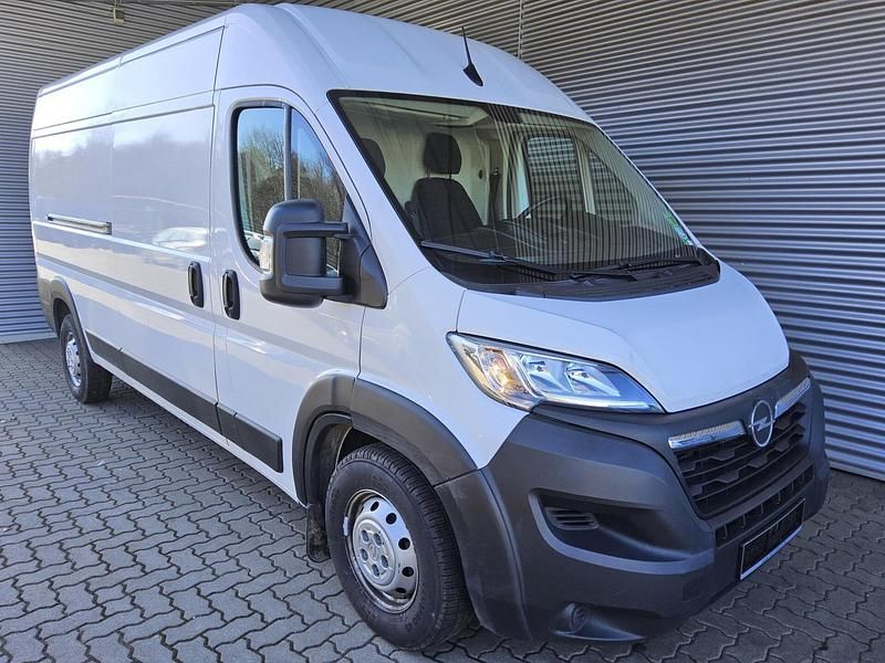 Gebraucht Opel Movano 140 PS (102 kW) 2022 Eis weiss Van