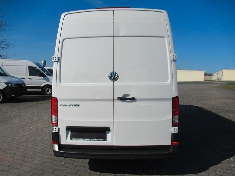Gebraucht VW Crafter 140 PS (102 kW) 2023 Weiß Van