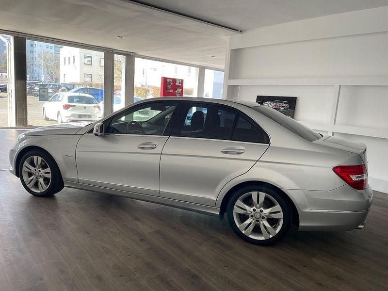 Gebraucht Mercedes C200 184 PS (135 kW) 2011 Silber Limousine
