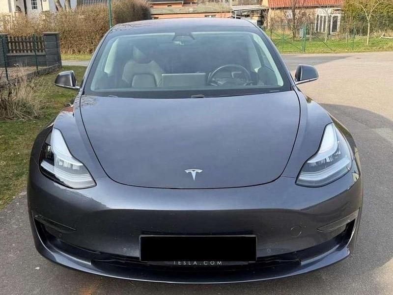 Gebraucht Tesla Model 3 152 kW (208 PS) 2019 Silber Limousine