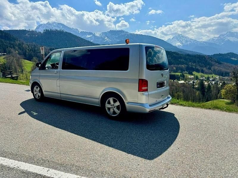 Gebraucht VW Caravelle 140 PS (102 kW) 2014 Silber Van