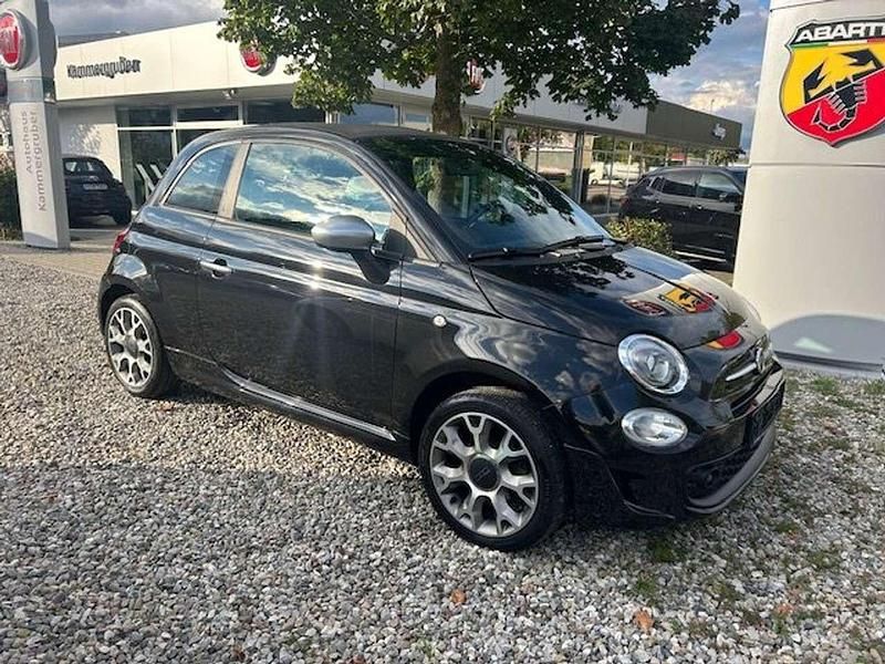 Vesuvio schwarz Gebraucht 2020 Fiat 500 Rockstar Cabrio | 11.990 € - Bild 1/4