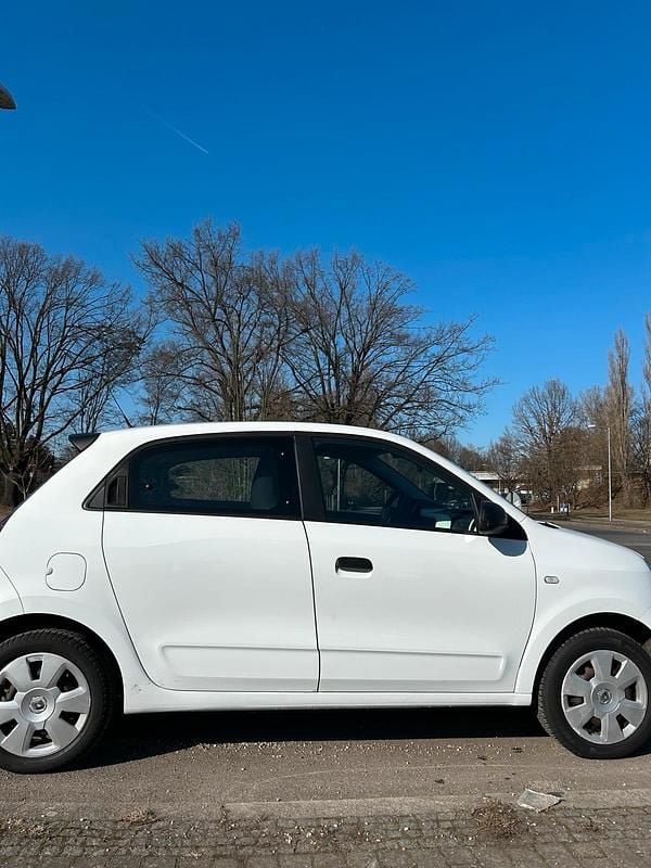 Gebraucht Renault Twingo SE 71 PS (52 kW) 2016 Weiß Kleinwagen
