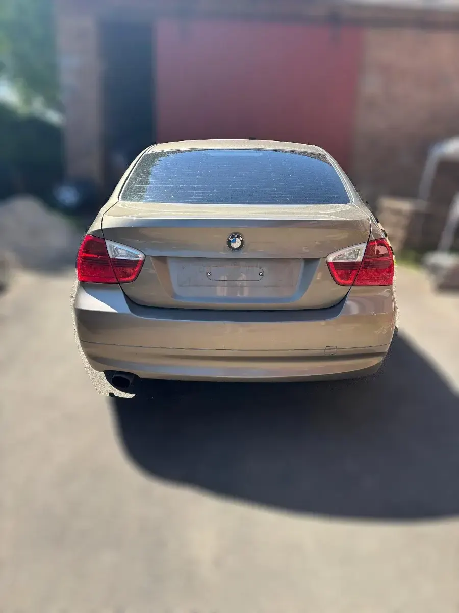 Gebraucht BMW 318 129 PS (94 kW) 2005 Andere farben Limousine