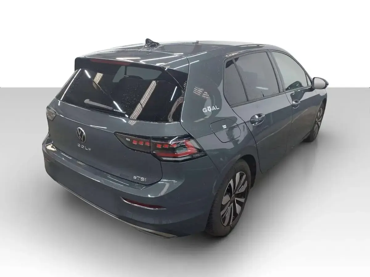 Gebraucht VW Golf VIII Goal 150 PS (110 kW) 2025 Delfingrau metallic Limousine