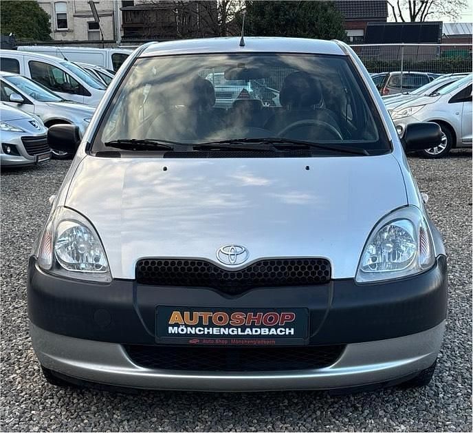 Gebraucht Toyota Yaris 68 PS (50 kW) 1999 Grau Kleinwagen