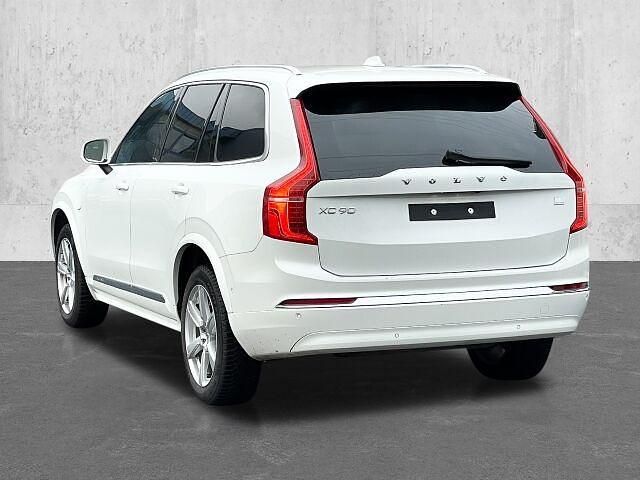 Gebraucht Volvo XC90 Plus 455 PS (334 kW) 2024 Crystal white / metallic SUV