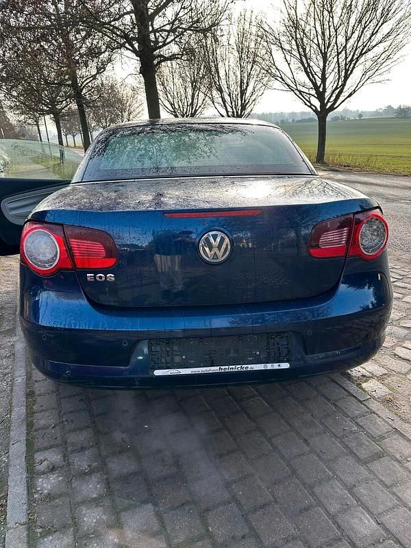 Gebraucht VW Eos 150 PS (110 kW) 2008 Blau Cabrio