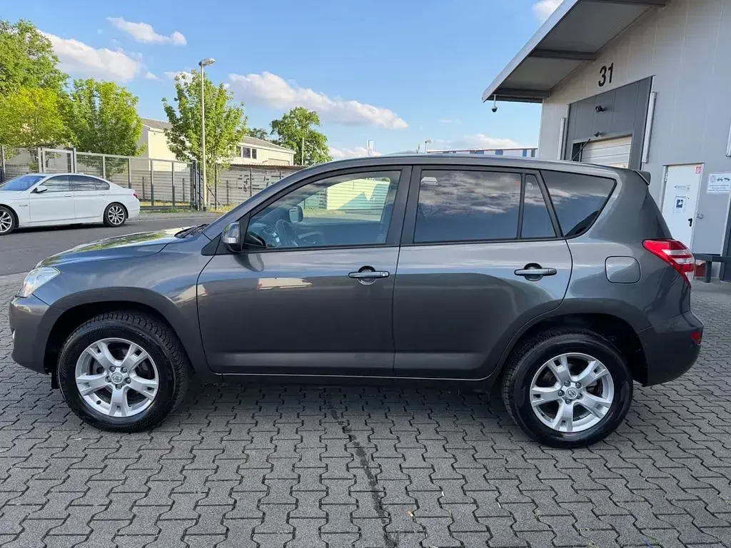 Gebraucht Toyota RAV4 Executive 150 PS (110 kW) 2009 Grau SUV