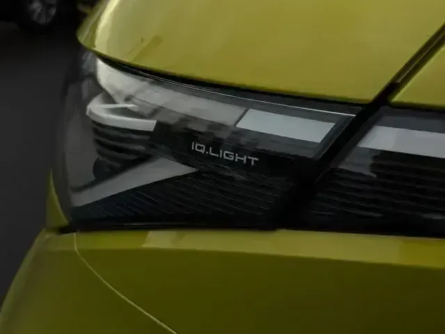 Gebraucht VW ID. Buzz Pro 150 kW (204 PS) 2024 Gelb Van / Kleinbus