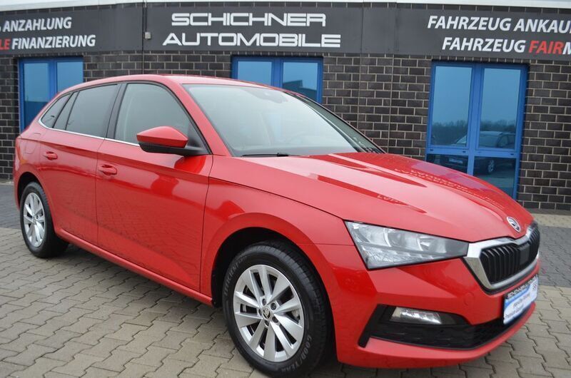 Rot Gebraucht 2023 Skoda Scala Ambition Kleinwagen | 17.890 € (Guter Preis) - Bild 1/4