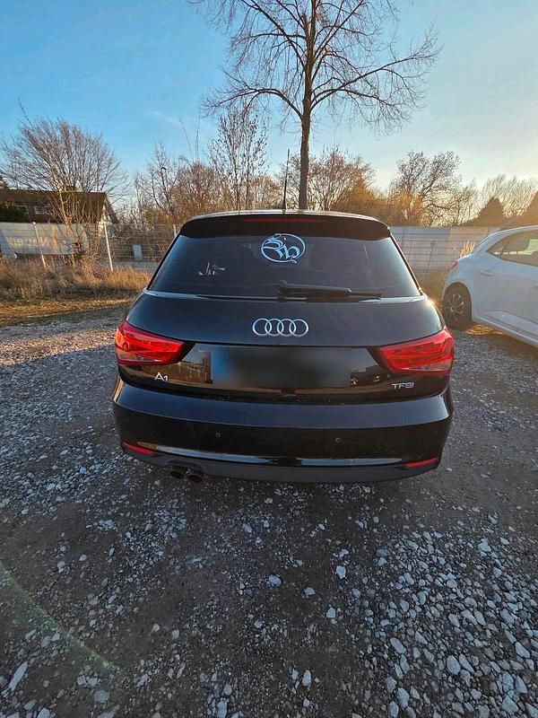 Gebraucht Audi A1 Sportback 125 PS (91 kW) 2018 Schwarz Kleinwagen