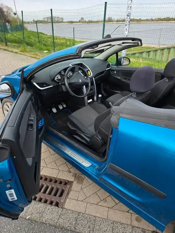 Gebraucht Peugeot 207 CC Platinum 150 PS (110 kW) 2007 Blau Cabrio