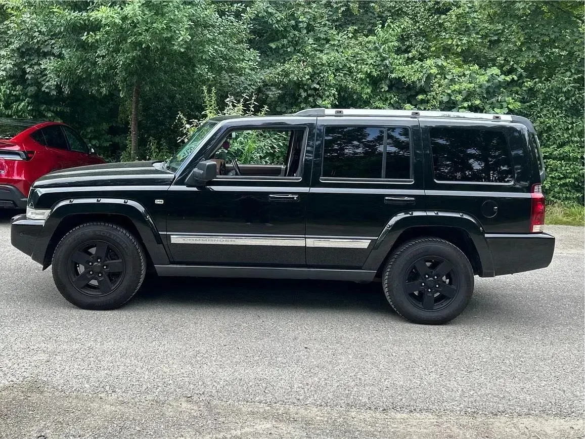 Gebraucht Jeep Commander Limited 220 PS (161 kW) 2007 Schwarz SUV