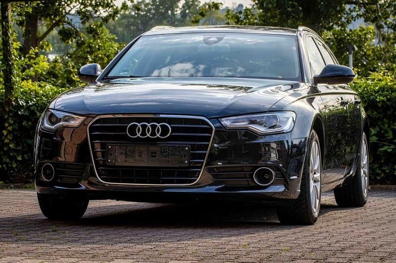 Schwarz Gebraucht 2013 Audi A6 Comfort Kombi | 11.450 € (Guter Preis) - Bild 1/4