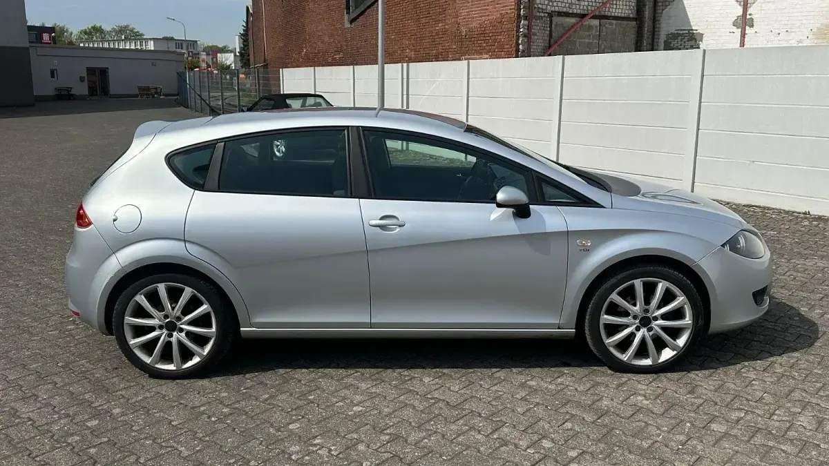 Gebraucht Seat Leon Stylance 140 PS (102 kW) 2008 Silber Kleinwagen