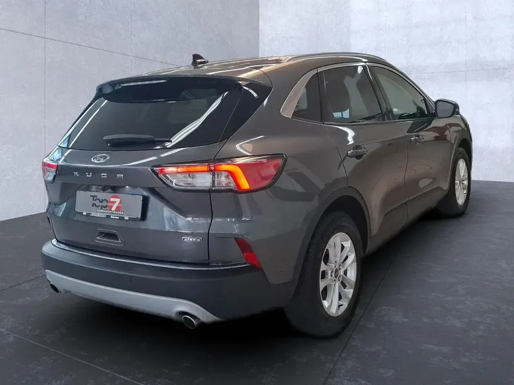 Gebraucht Ford Kuga Titanium 225 PS (165 kW) 2022 Magneticgrau (metallic) SUV
