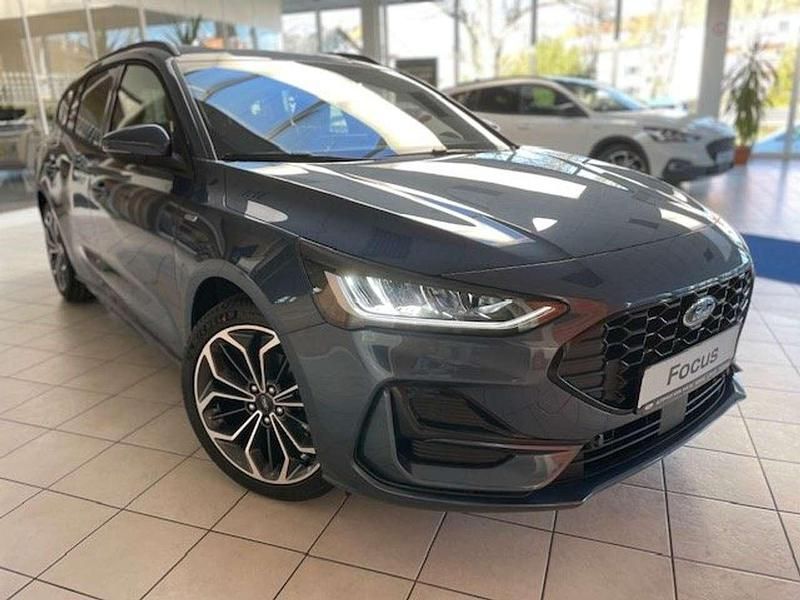 Gebraucht Ford Focus ST-Line X 155 PS (114 kW) 2023 Chrome blue Kombi