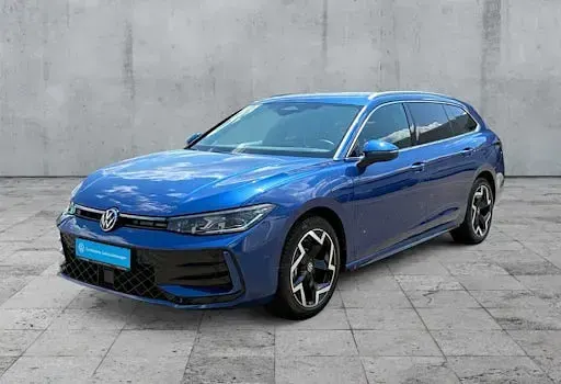 Gebraucht VW Passat R-line 272 PS (200 kW) 2024 Reef blue metallic Kombi