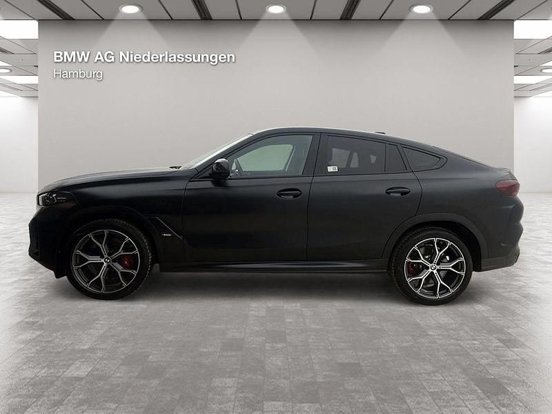 Gebraucht BMW X6 M Sport 530 PS (389 kW) 2023 Gold SUV