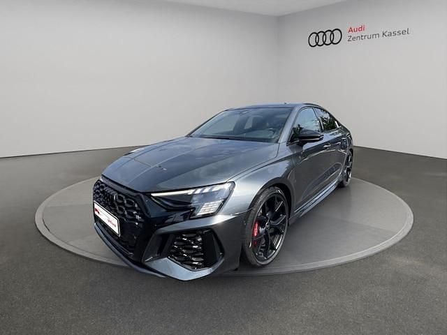 Gebraucht 2022 Audi RS3 Ambiente Kleinwagen | 69.990 € (Teuer) - Bild 1/4