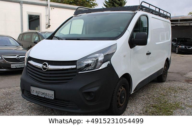 Weiß Gebraucht 2017 Opel Vivaro Van | 8.950 € (Superpreis) - Bild 1/4