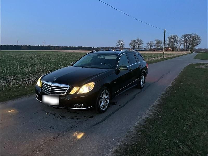 Gebraucht Mercedes E350 Elegance 231 PS (169 kW) 2009 Schwarz Kombi