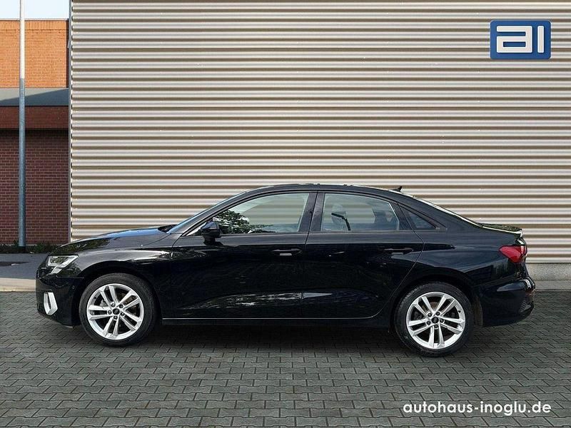 Gebraucht Audi A3 Ambiente 150 PS (110 kW) 2023 Schwarz mythosschwarz metallic (metallic) Limousine