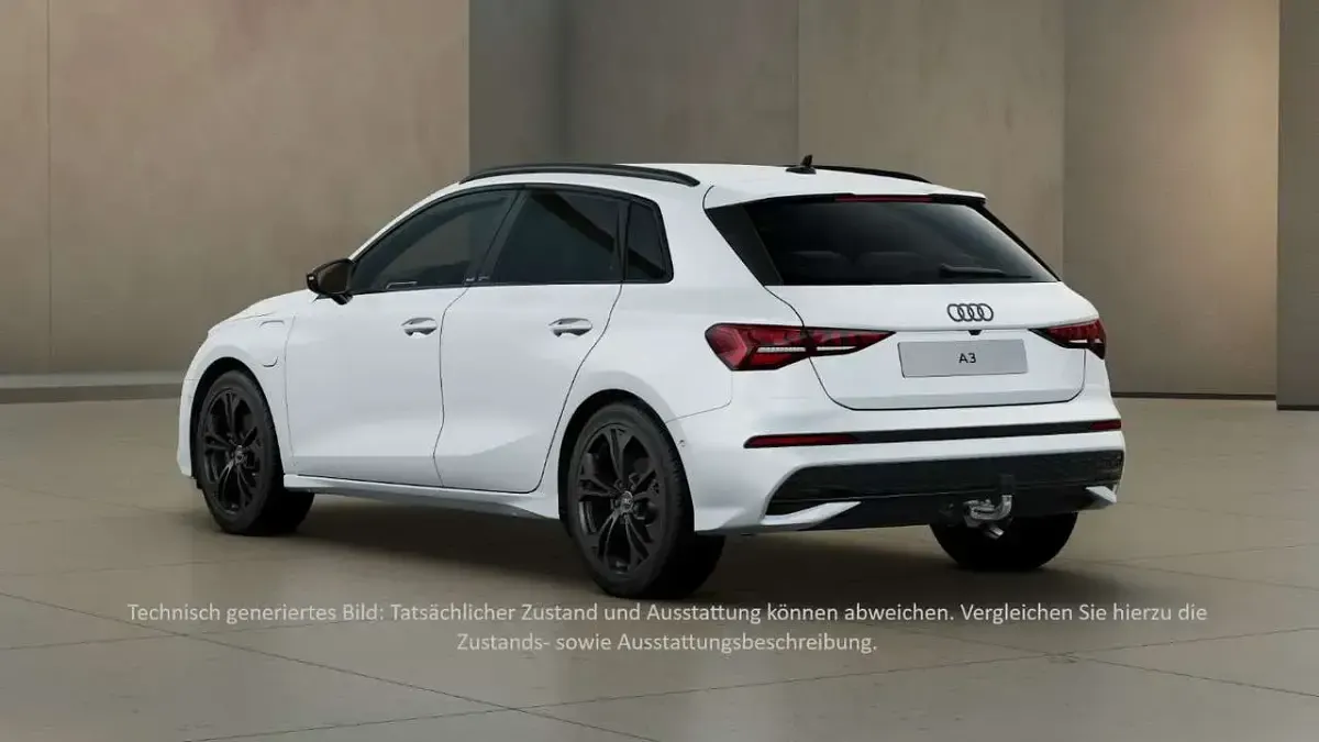 Gebraucht Audi A3 204 PS (150 kW) 2025 Gletscherweiss metallic Limousine