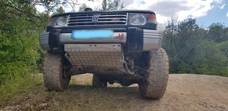 Gebraucht Mitsubishi Pajero 177 PS (130 kW) 1997 Grün SUV