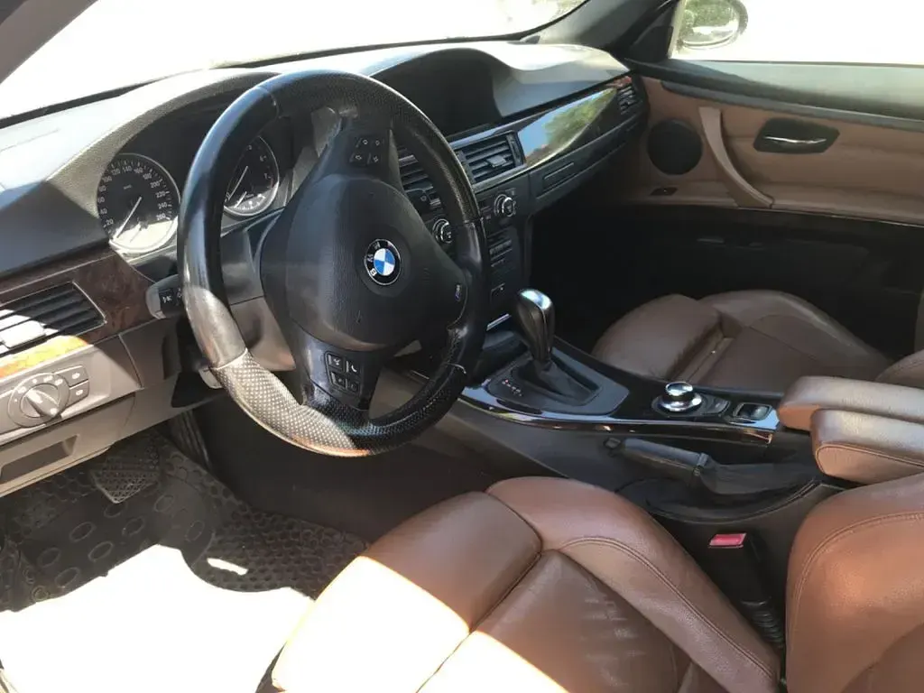 Gebraucht BMW 320 Cabriolet Performance 170 PS (125 kW) 2008 Schwarz Cabrio