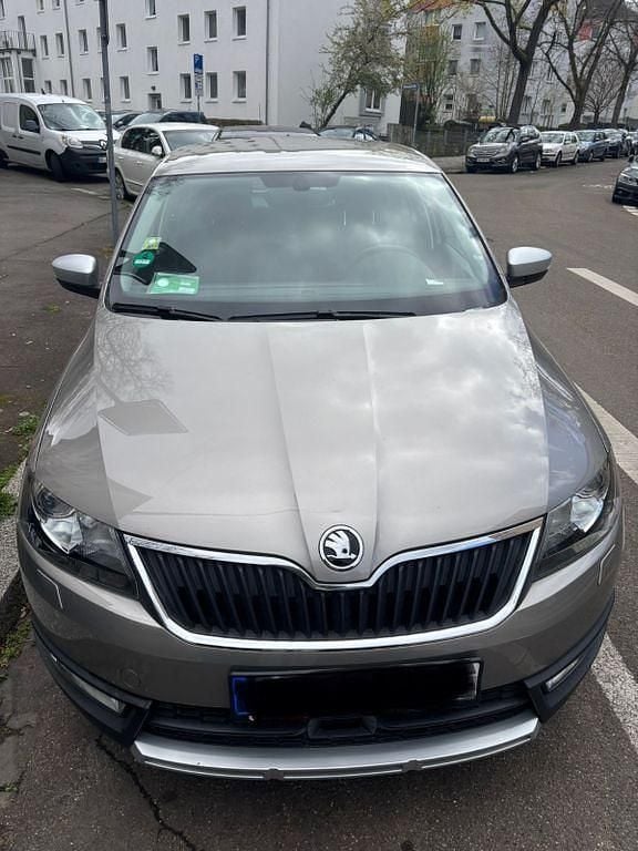 Gebraucht Skoda Rapid ScoutLine 110 PS (80 kW) 2016 Grau Kleinwagen