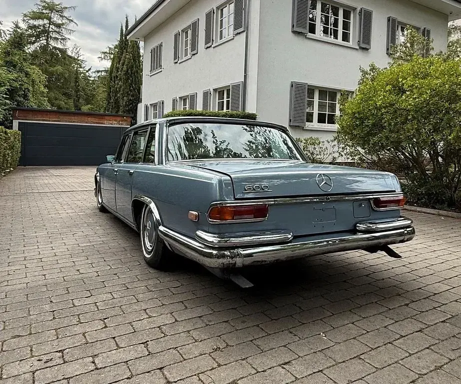 Gebraucht Mercedes 600 250 PS (183 kW) 1970 Blau Limousine