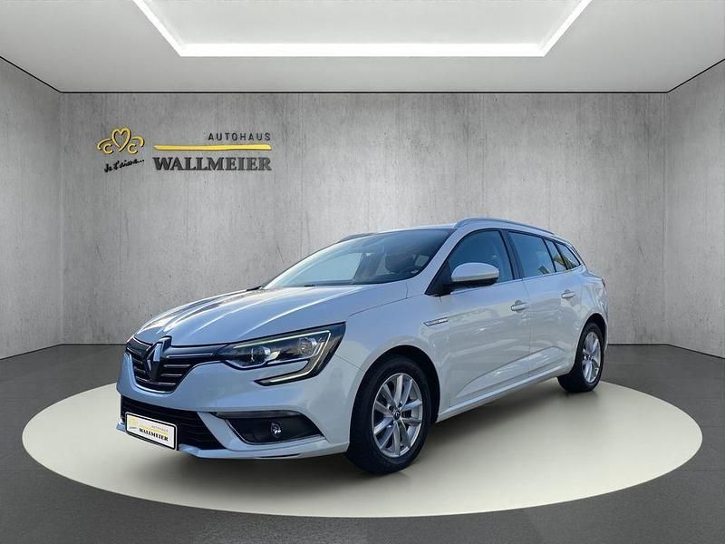 Weiß Gebraucht 2017 Renault Mégane IV Intens Limousine | 12.990 € (Etwas zu teuer) - Bild 1/4