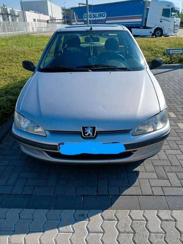 Silber Gebraucht 2001 Peugeot 106 Kleinwagen | 5.000 € - Bild 1/4
