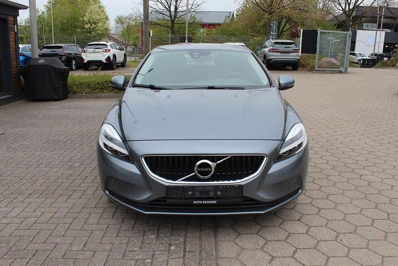 Gebraucht Volvo V40 150 PS (110 kW) 2019 Grau Limousine