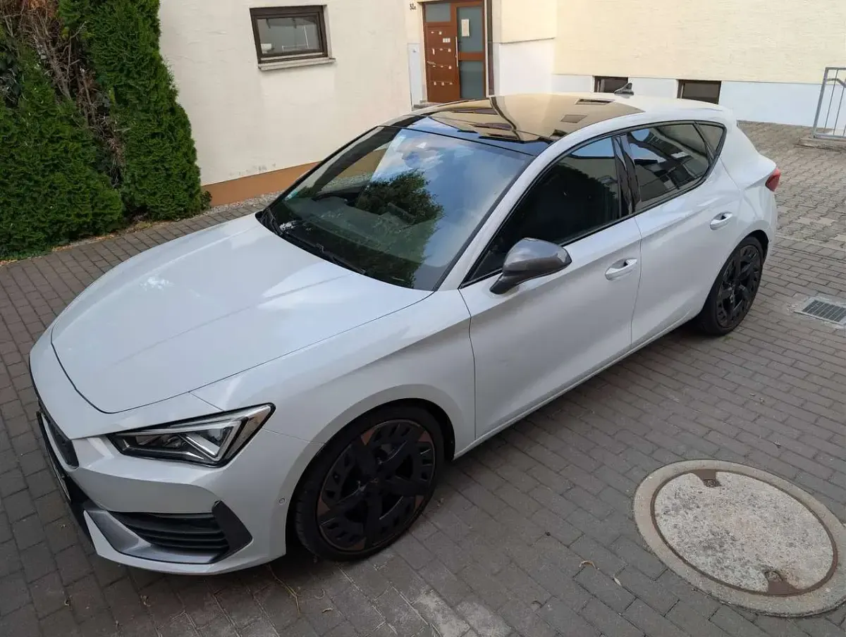 Gebraucht Cupra Leon VZ 300 PS (220 kW) 2021 Weiß Limousine