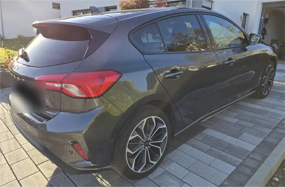Gebraucht Ford Focus ST-Line 150 PS (110 kW) 2019 Grau Limousine