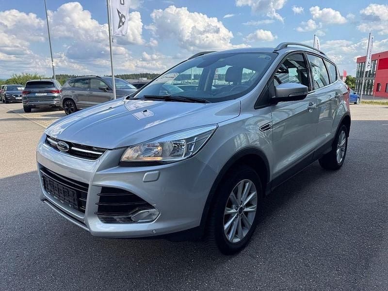 Silber Gebraucht 2016 Ford Kuga Titanium SUV | 10.890 € (Superpreis) - Bild 1/4