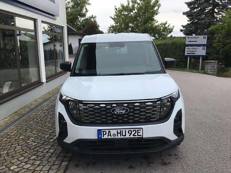 Gebraucht Ford Transit Trend 100 kW (136 PS) 2025 Weiß Van / Kleinbus