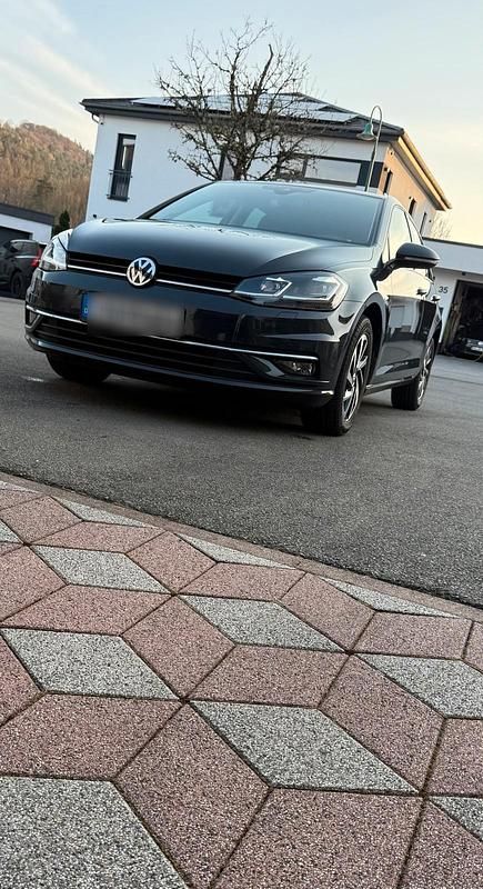 Gebraucht VW Golf VII Join 150 PS (110 kW) 2018 Grau Kleinwagen