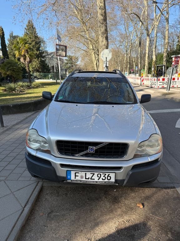 Silber Gebraucht 2004 Volvo XC90 Comfort SUV | 4.750 € (Superpreis) - Bild 1/4