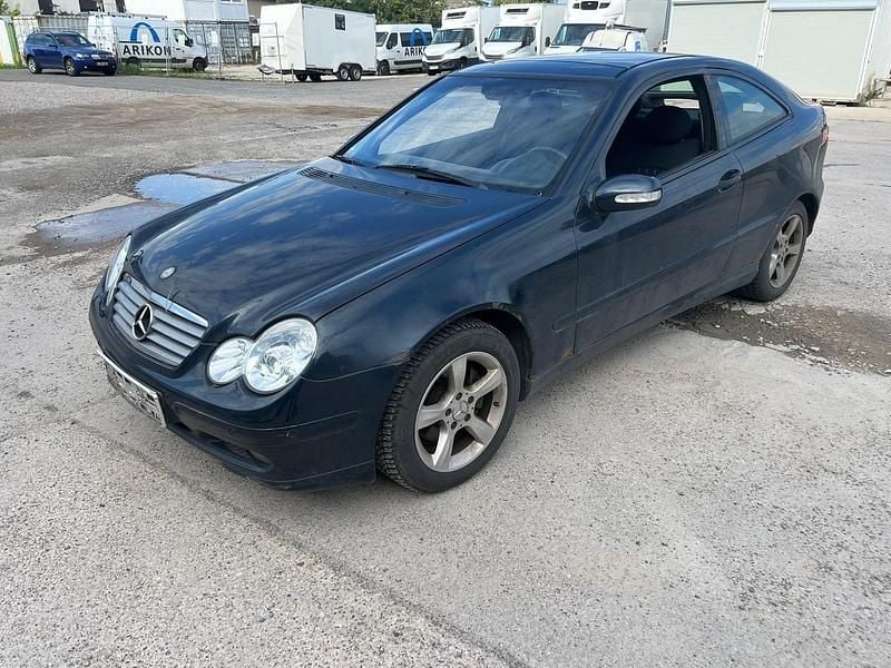 Gebraucht Mercedes C200 163 PS (119 kW) 2002 Schwarz Coupé